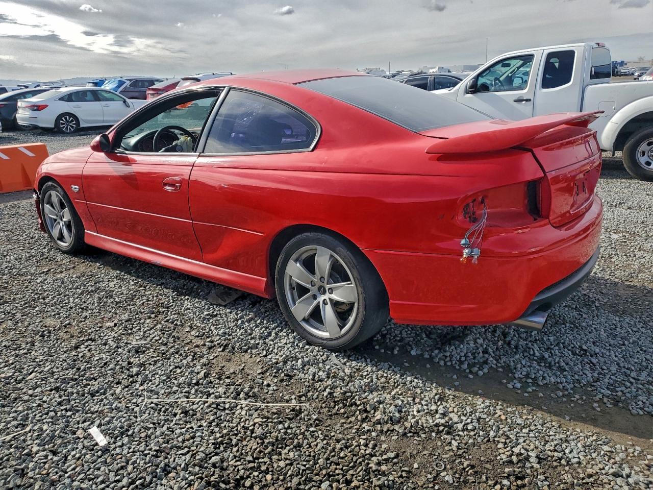 2005 PONTIAC Gto