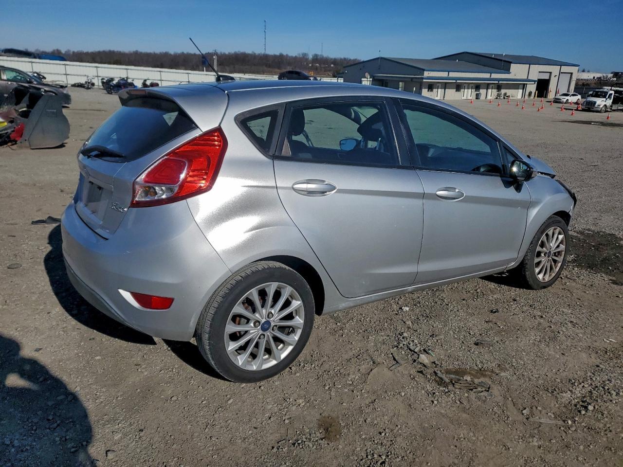 2014 FORD Fiesta