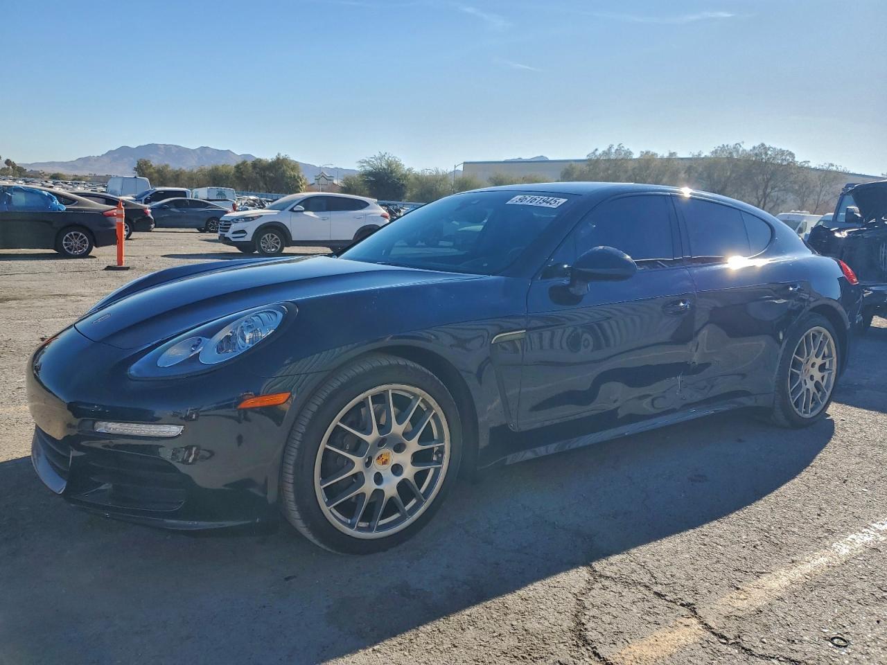2016 PORSCHE Panamera