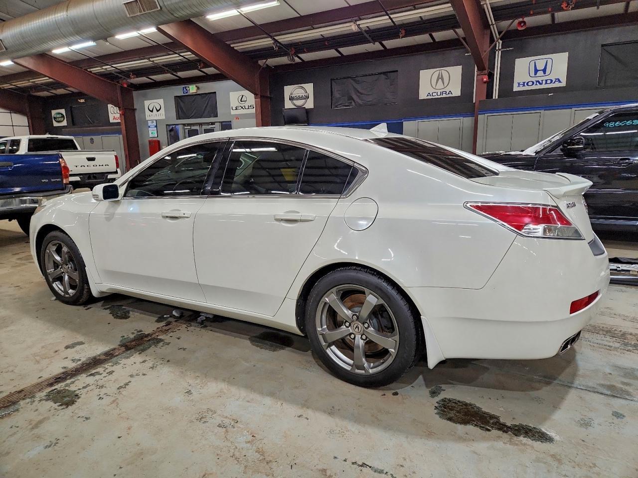 2011 ACURA TL