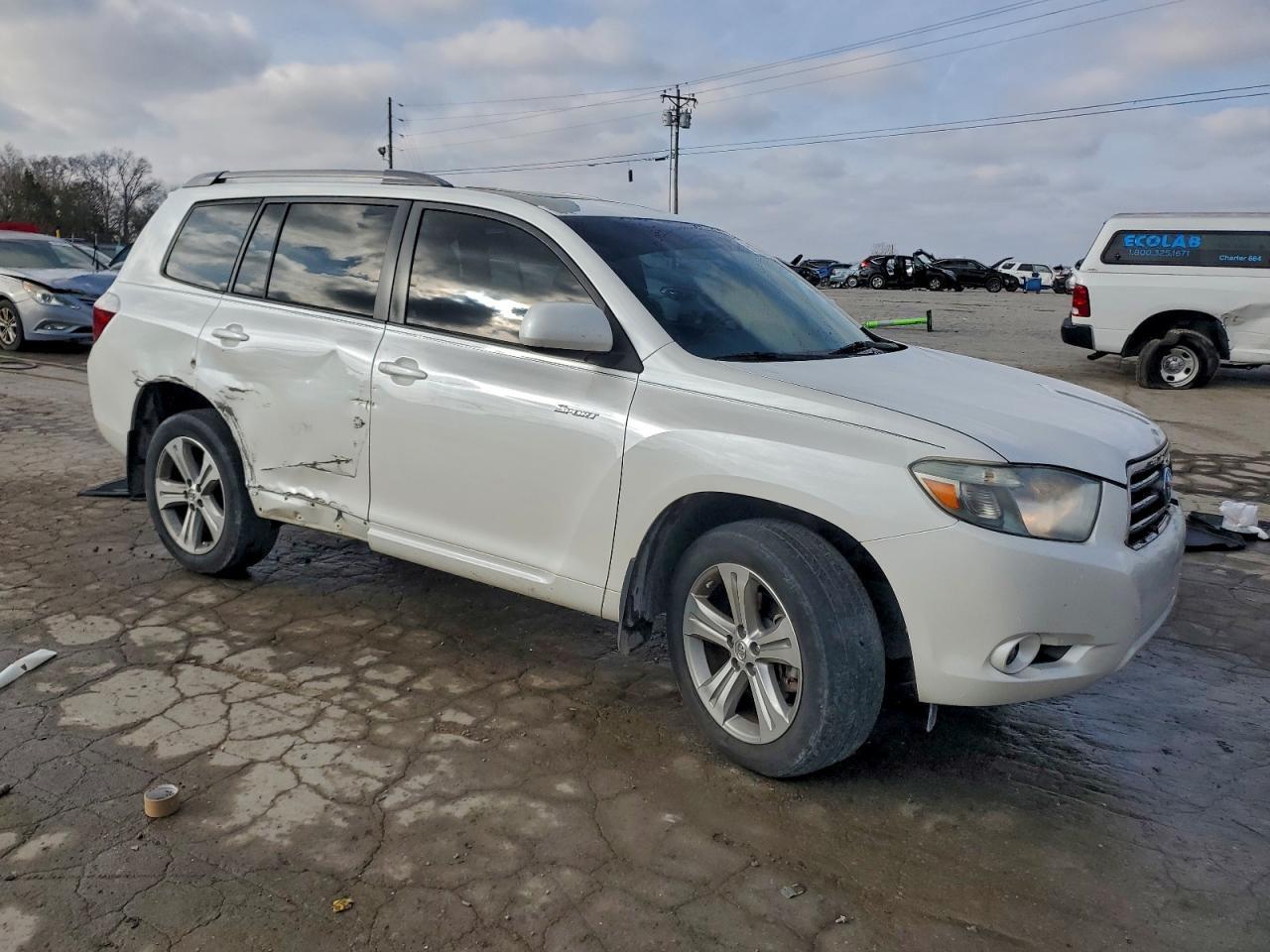 2010 TOYOTA HIGHLANDER