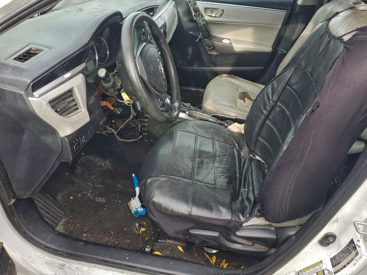 2015 TOYOTA COROLLA