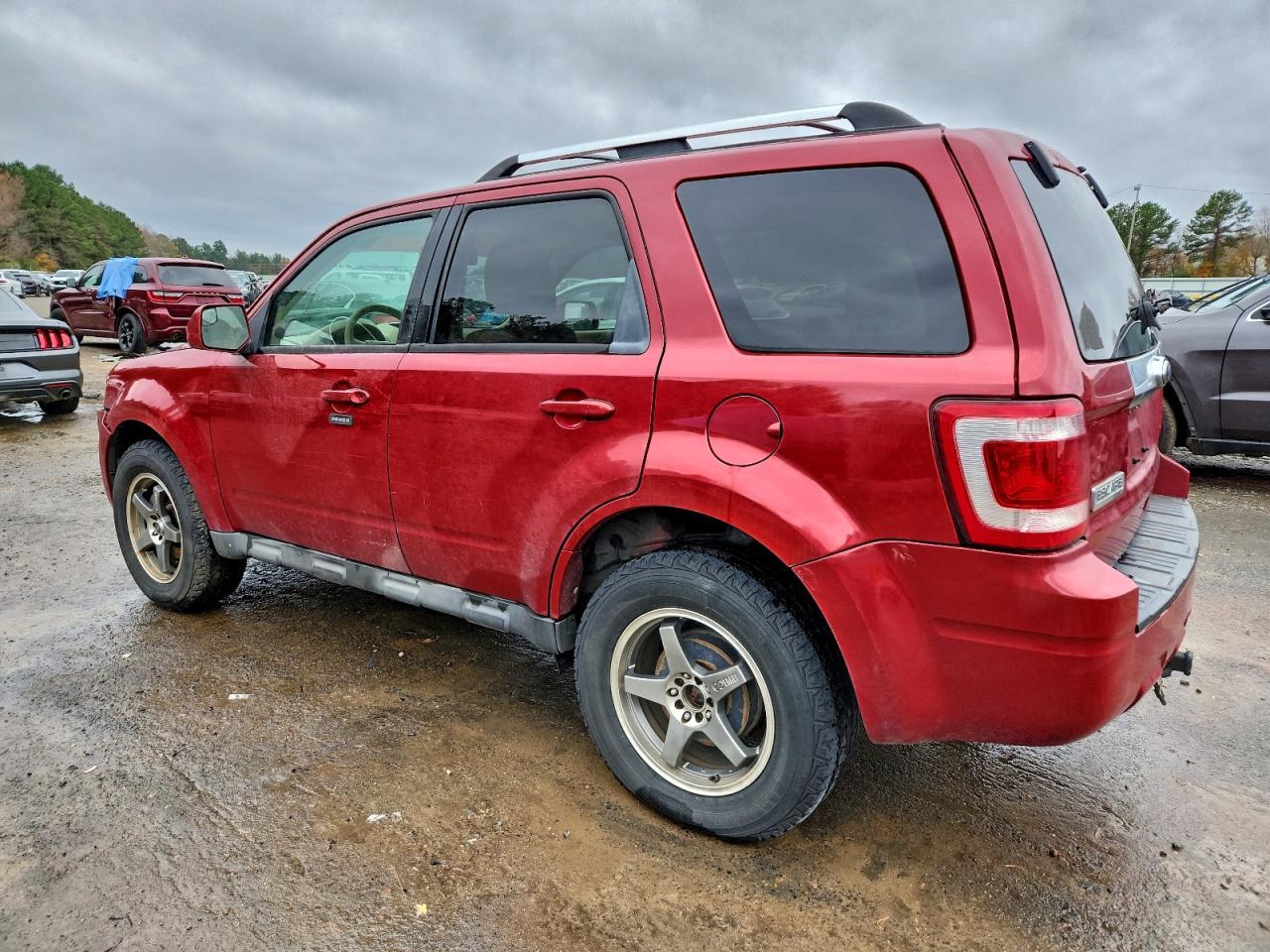 2010 FORD ESCAPE