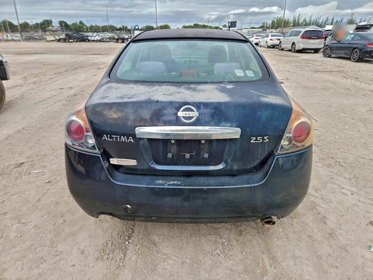 2010 NISSAN ALTIMA