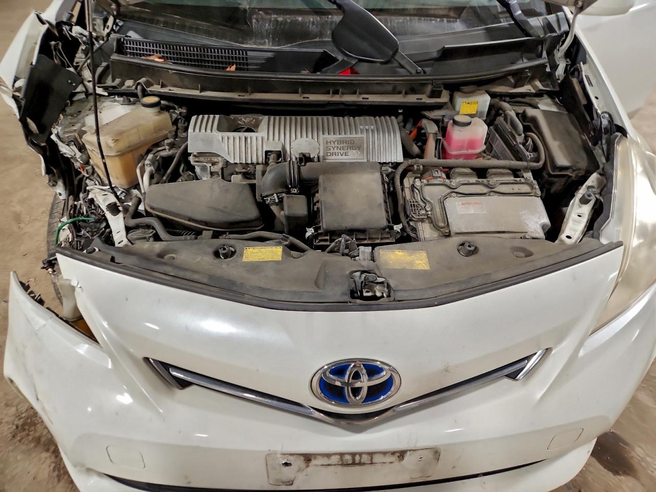 2012 TOYOTA PRIUS V