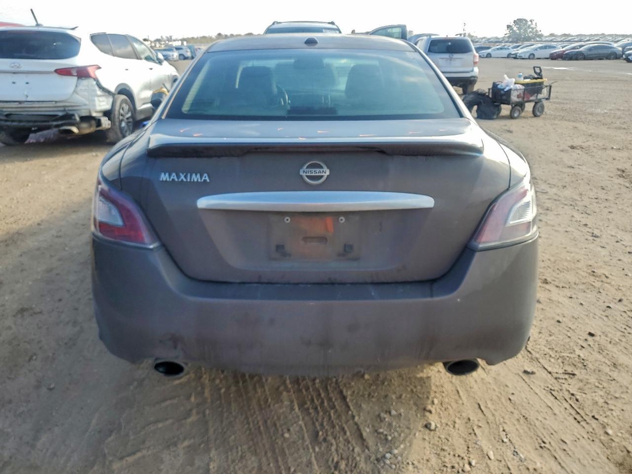 2014 NISSAN Maxima