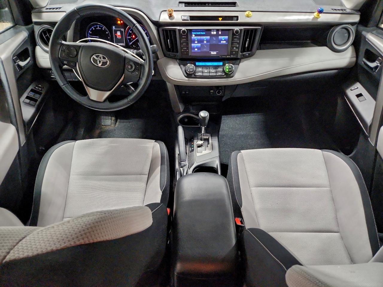 2016 TOYOTA RAV4
