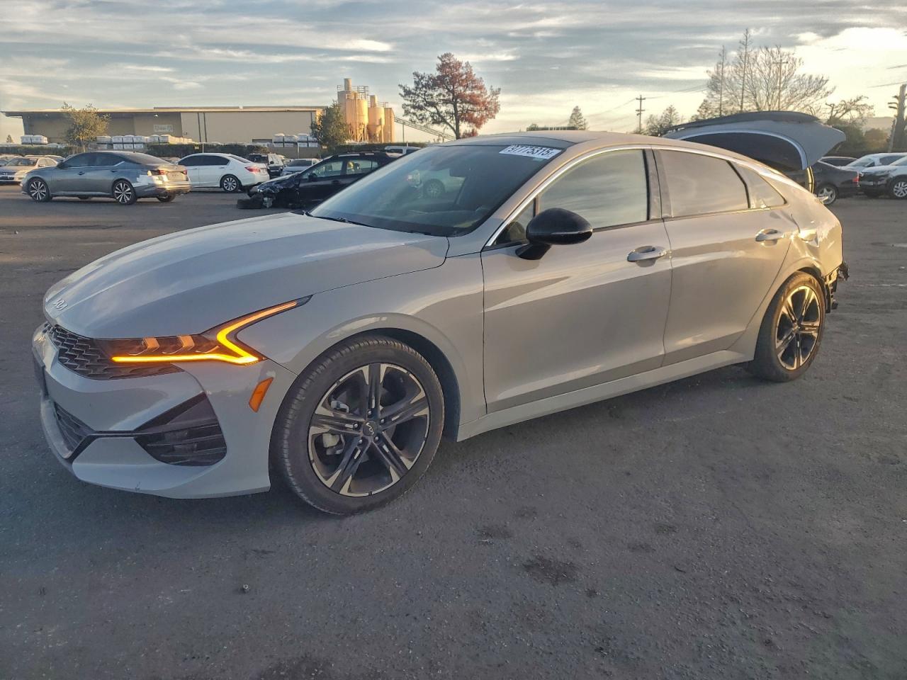 2022 KIA K5