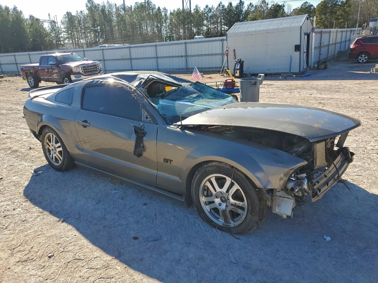 2005 FORD MUSTANG