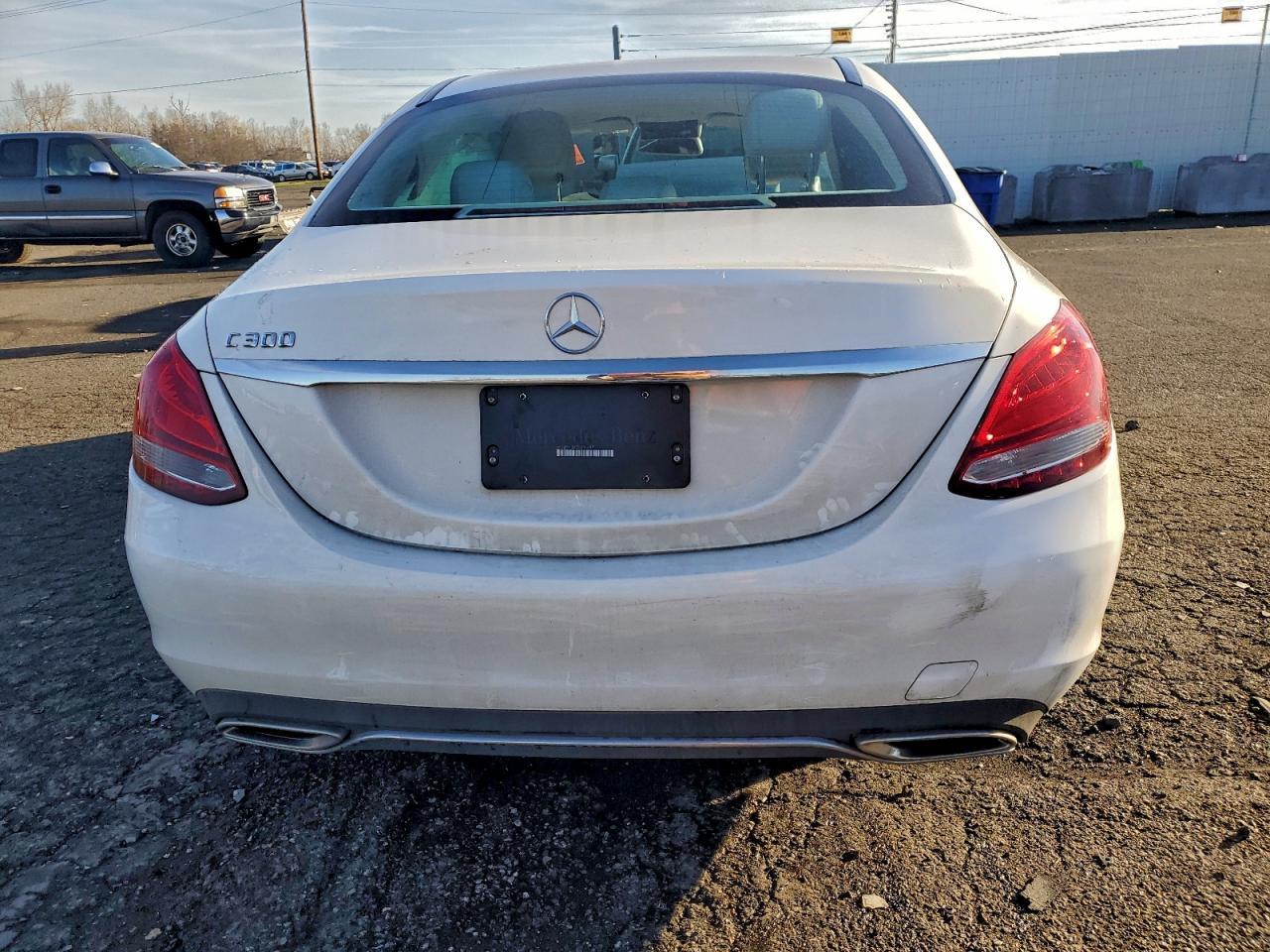 2016 MERCEDES-BENZ C-CLASS