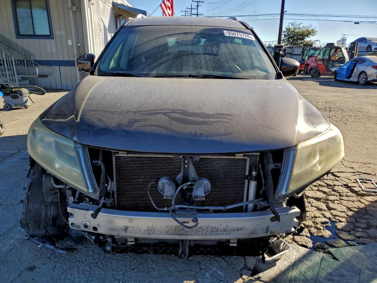 2015 NISSAN PATHFINDER