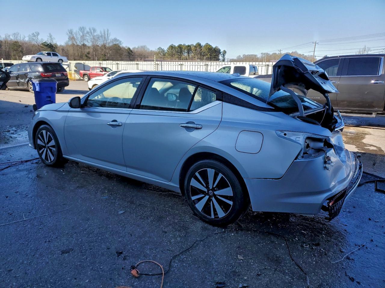 2021 NISSAN ALTIMA