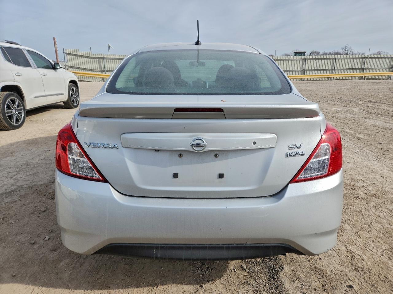 2018 NISSAN VERSA
