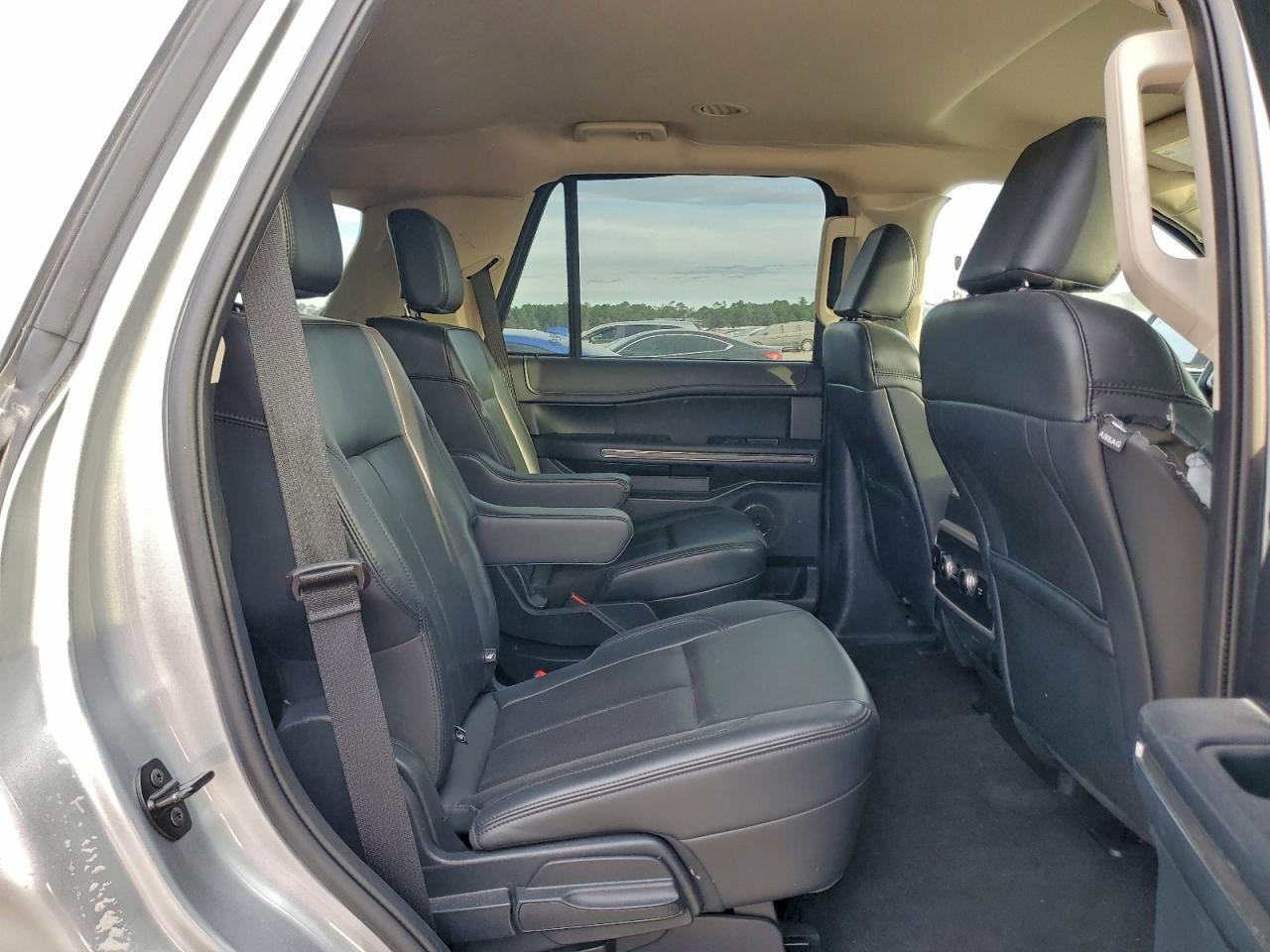 2024 FORD Expedition