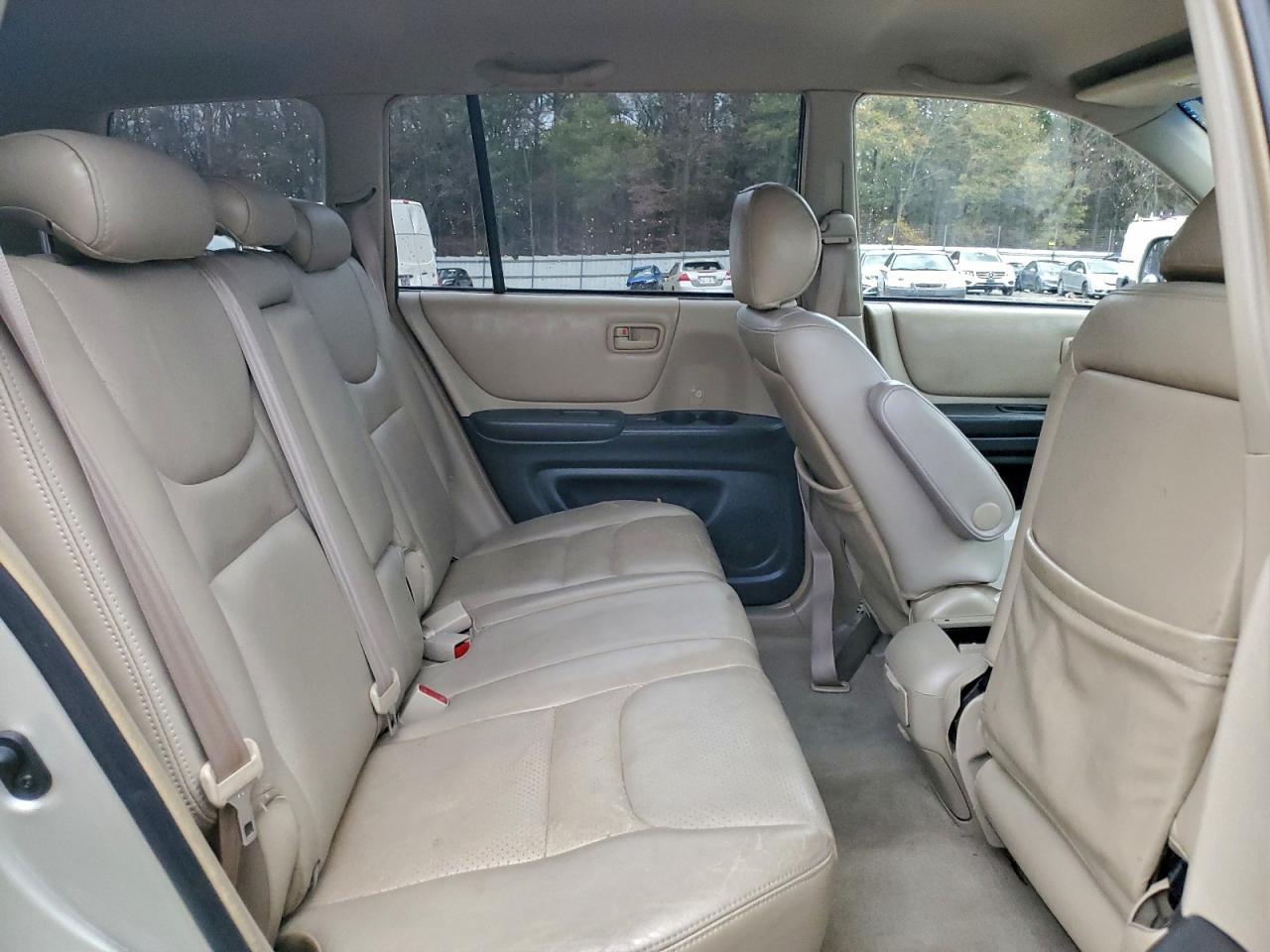 2002 TOYOTA HIGHLANDER