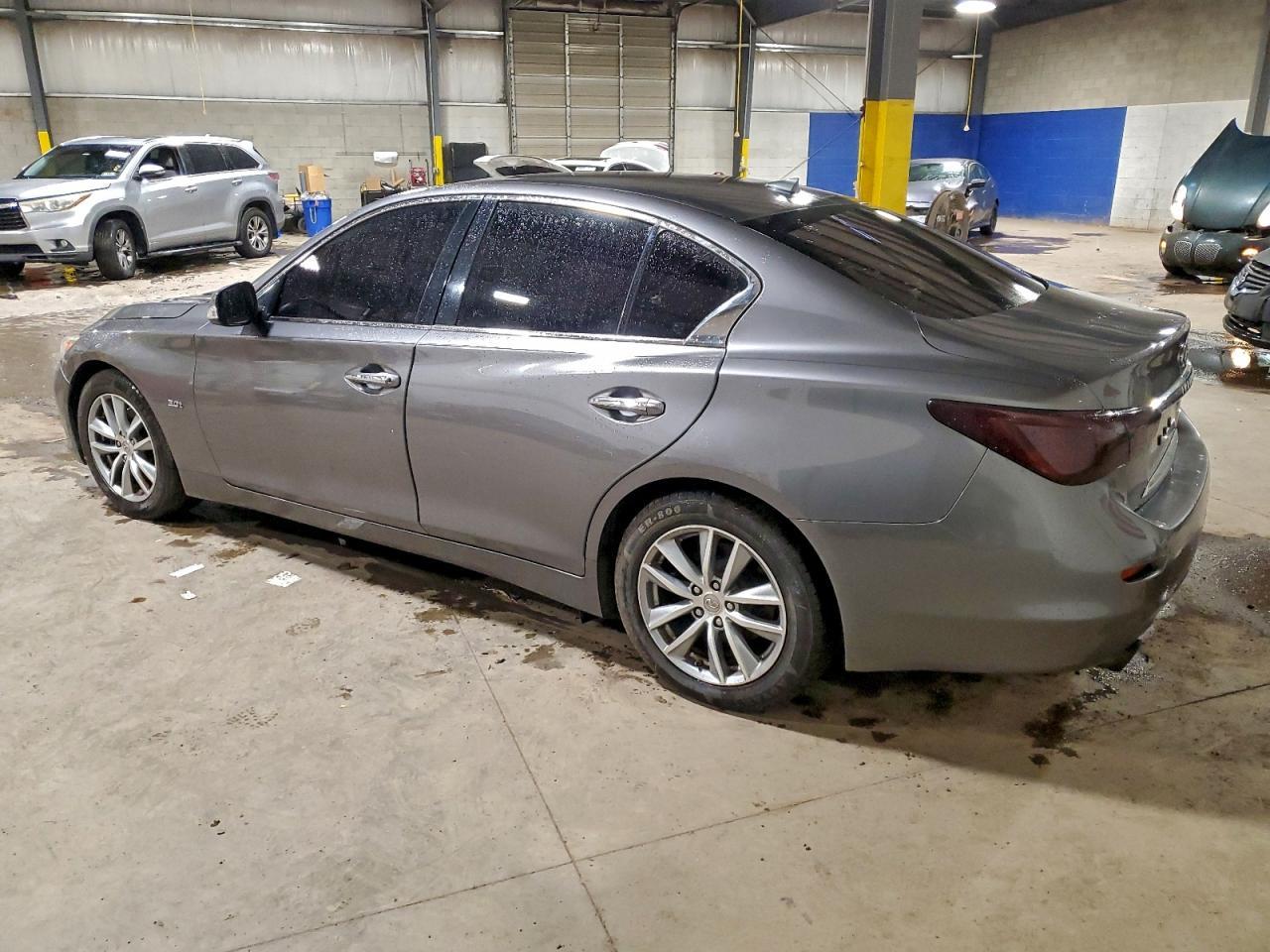 2017 INFINITI Q50