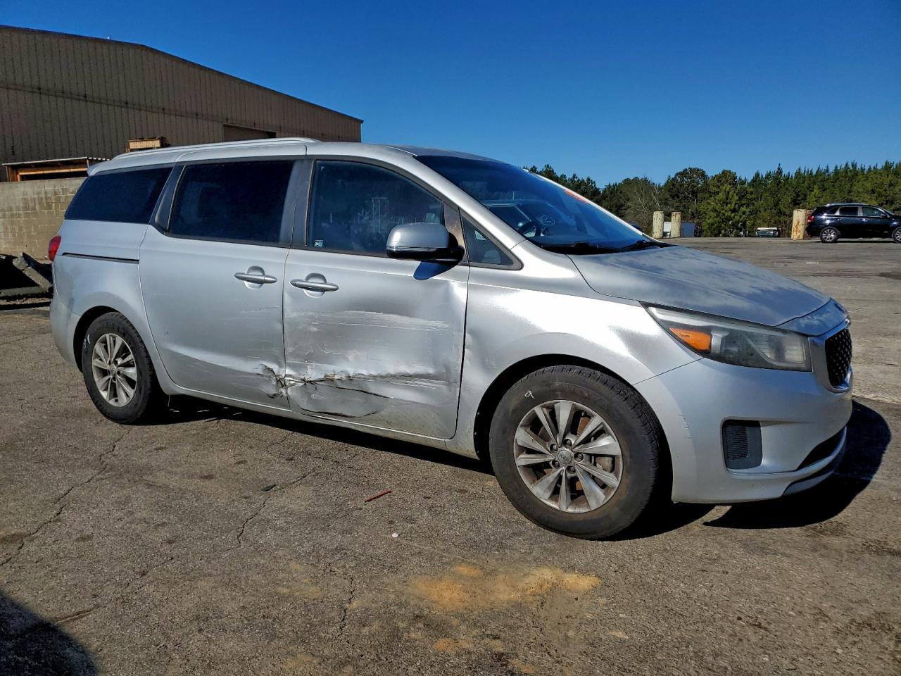 2016 KIA SEDONA