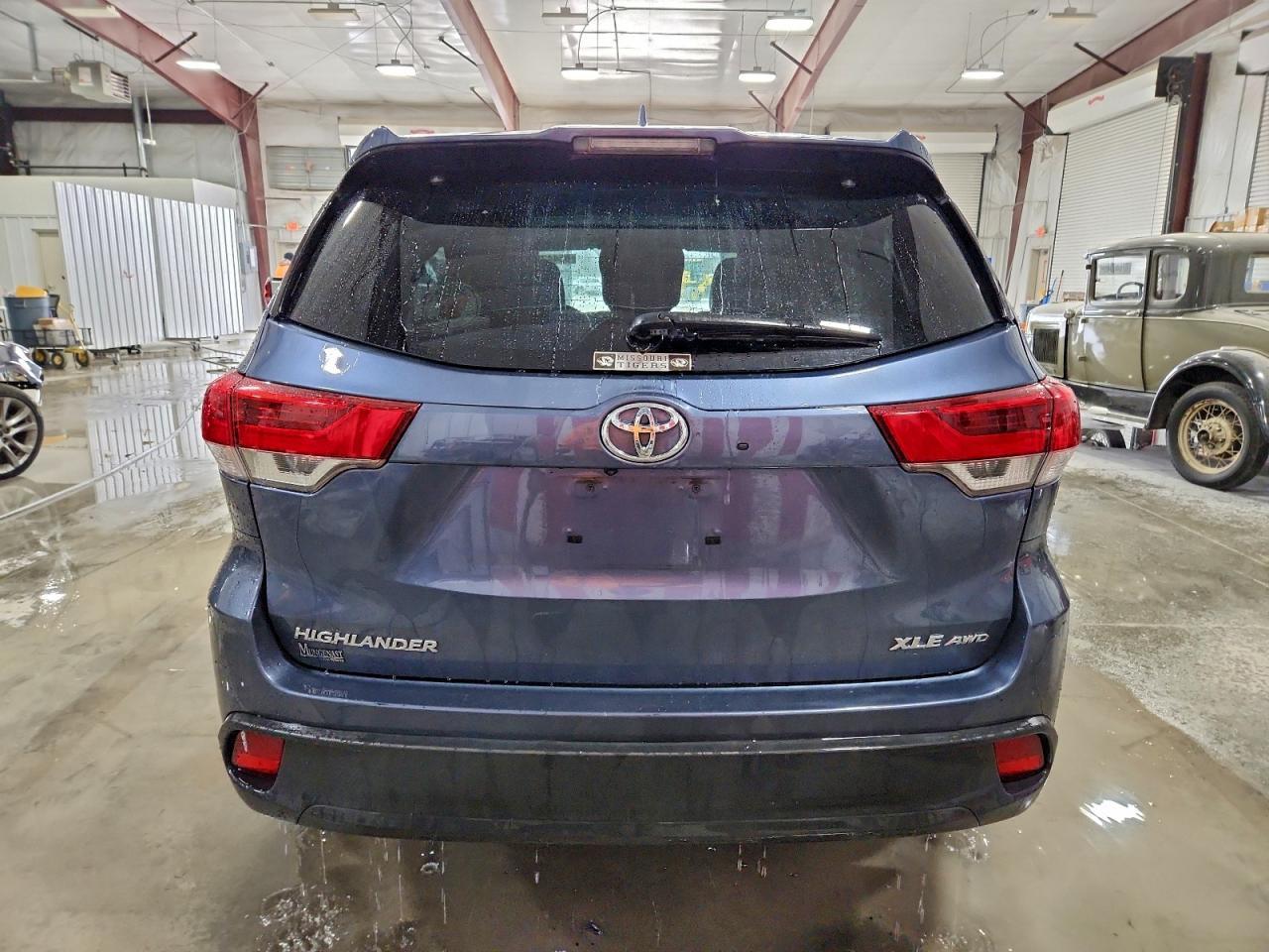 2018 TOYOTA HIGHLANDER