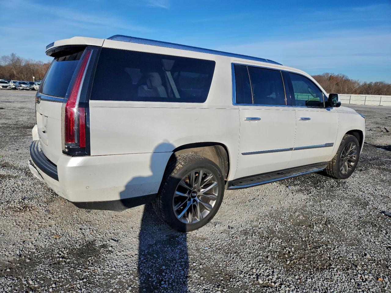 2018 CADILLAC Escalade ESV