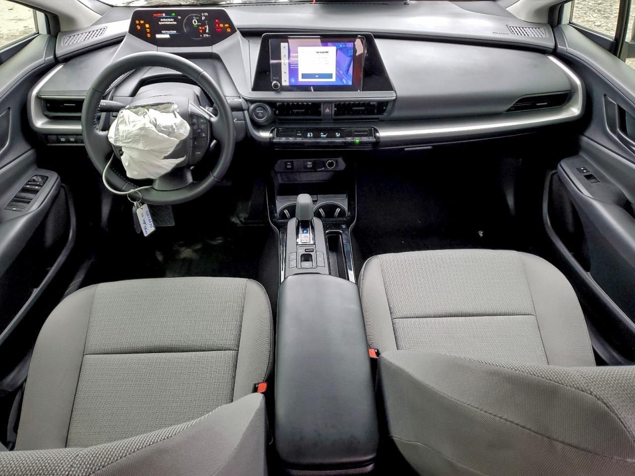 2024 TOYOTA PRIUS
