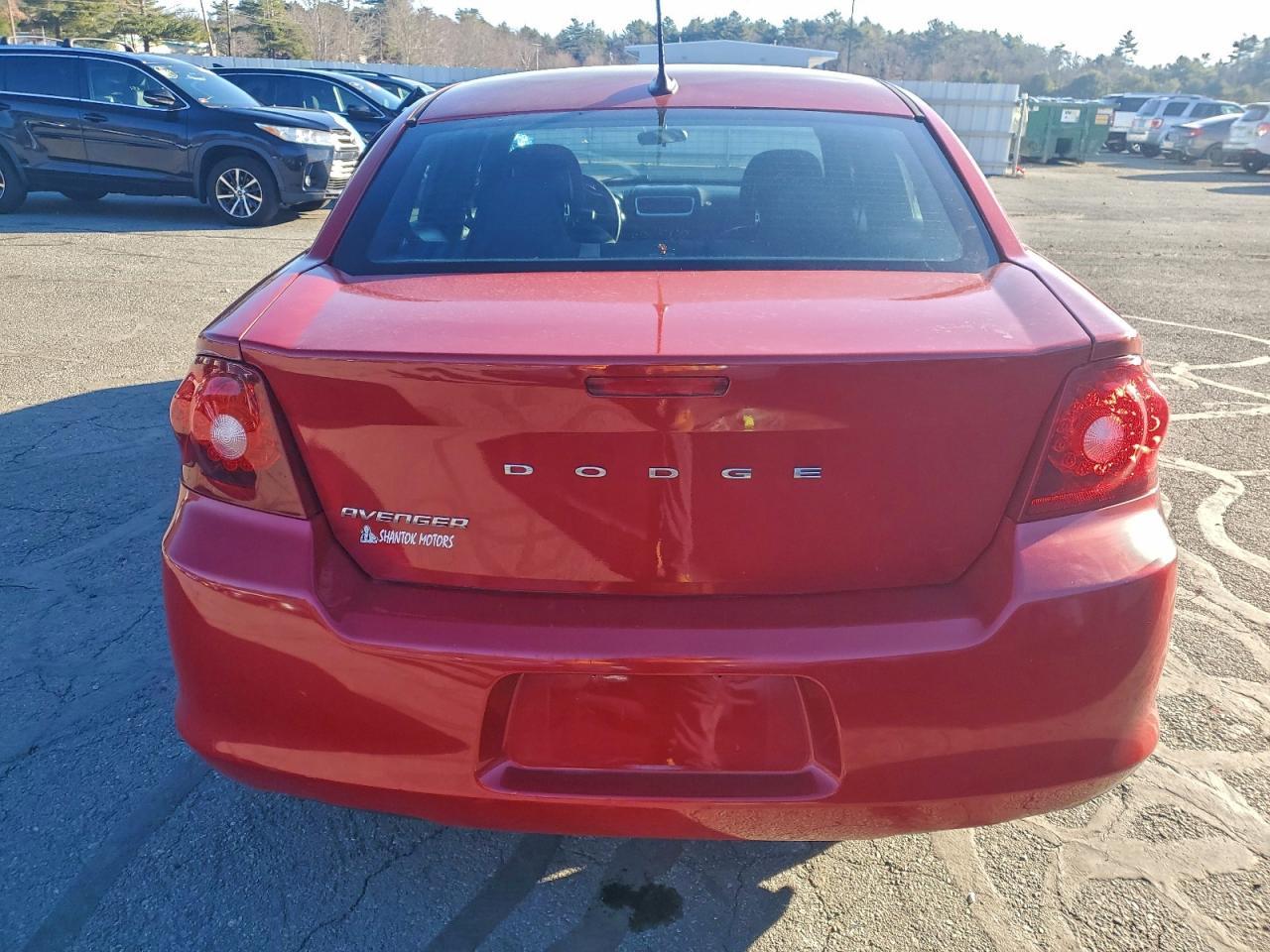 2013 DODGE Avenger