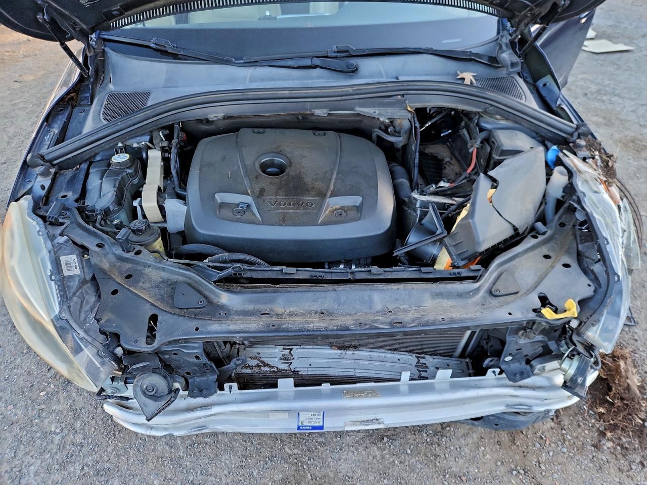 2015 VOLVO XC60