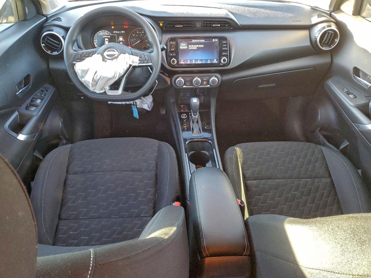 2023 NISSAN KICKS