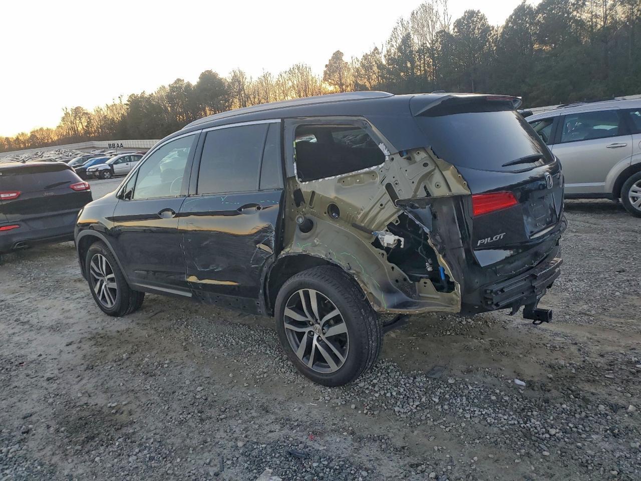2016 HONDA PILOT