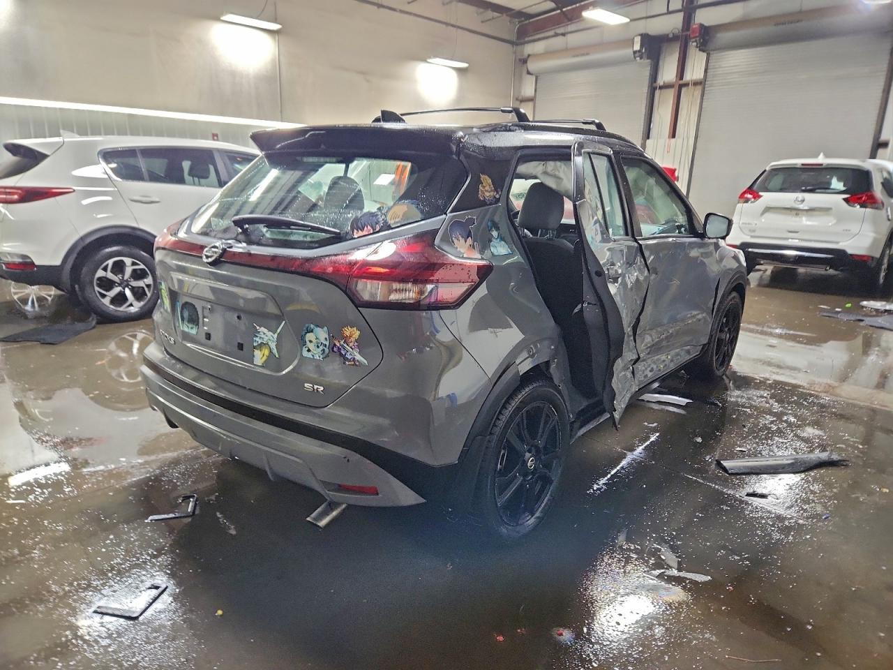 2021 NISSAN KICKS