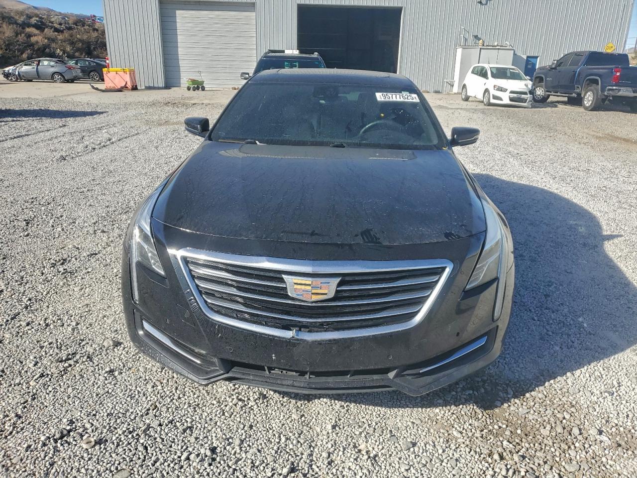 2017 CADILLAC CT6