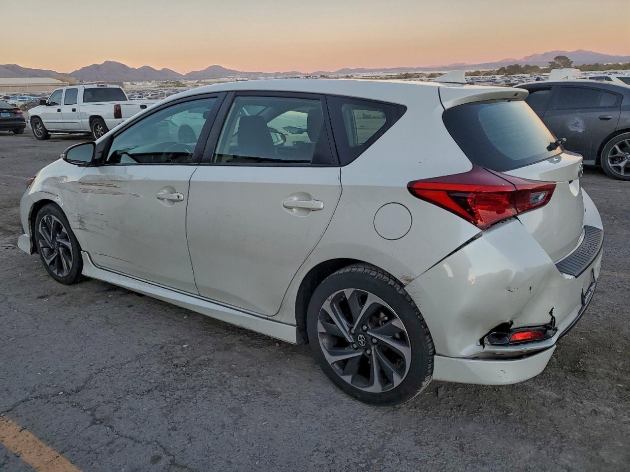 2016 TOYOTA SCION