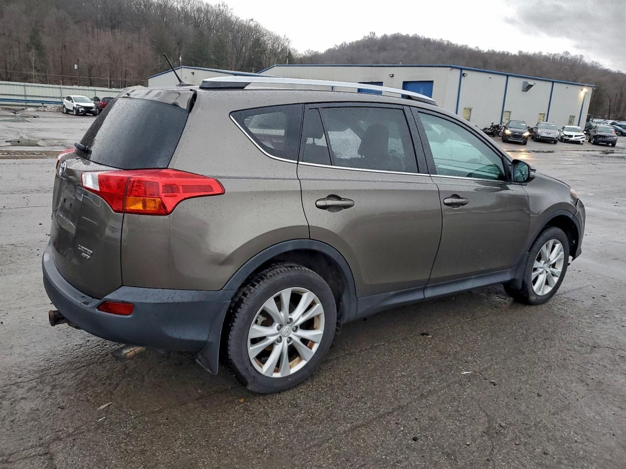 2014 TOYOTA RAV4