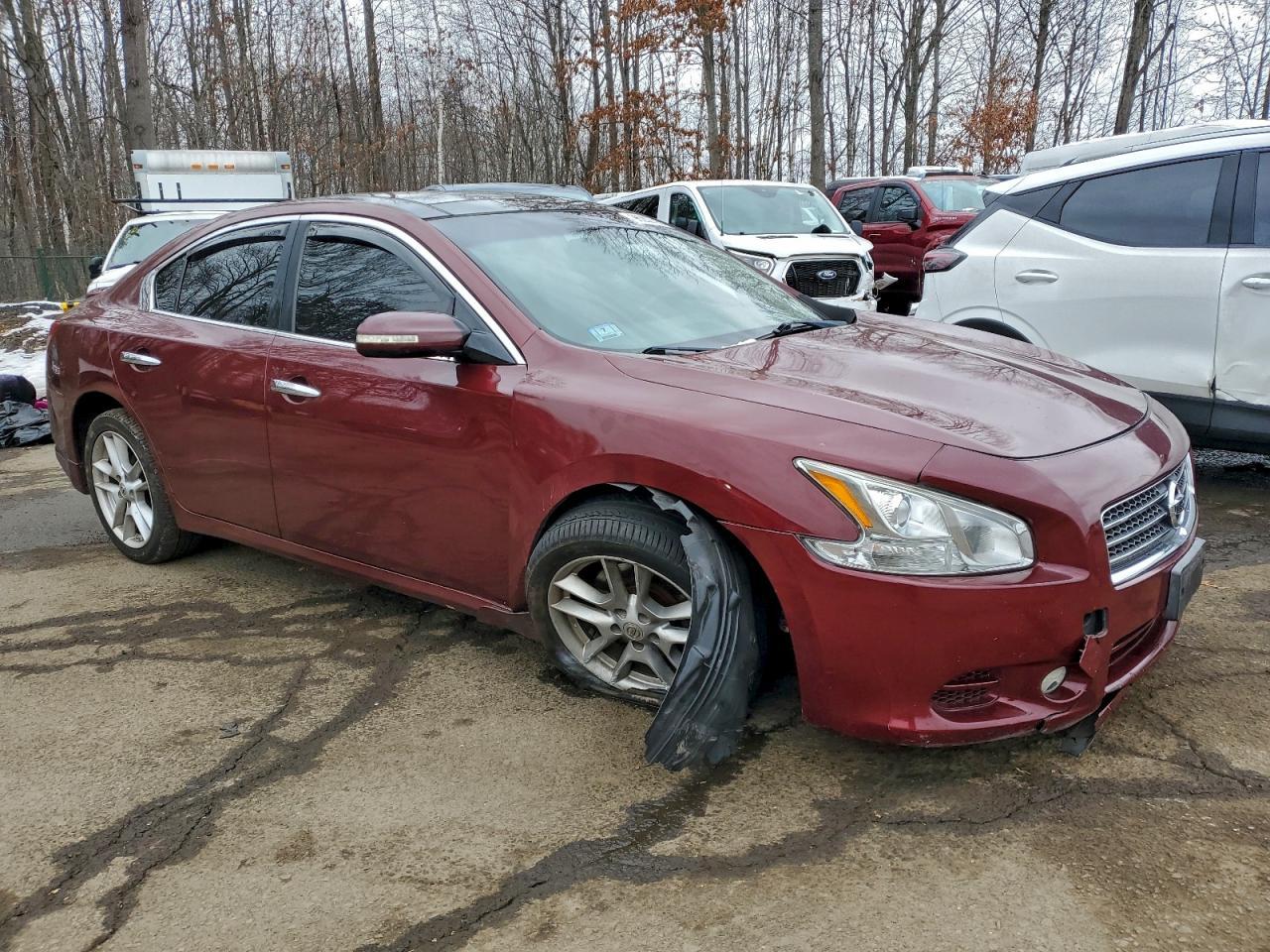 2011 NISSAN Maxima