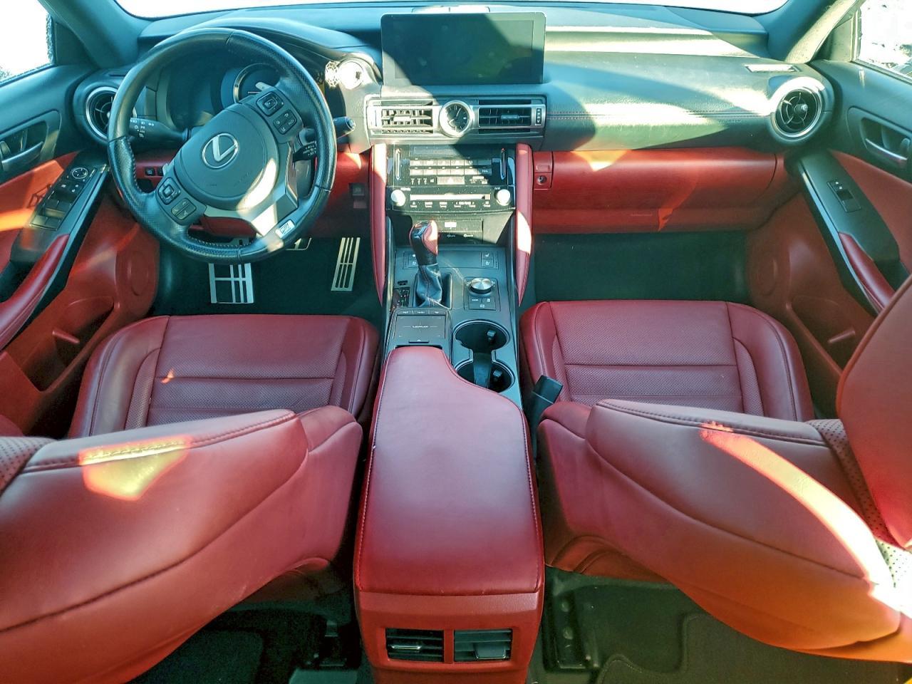 2022 LEXUS IS 350