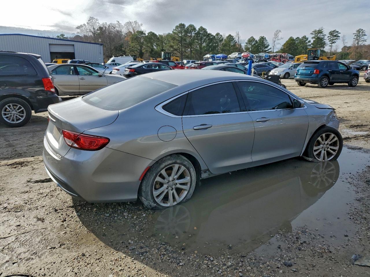 2016 CHRYSLER 200