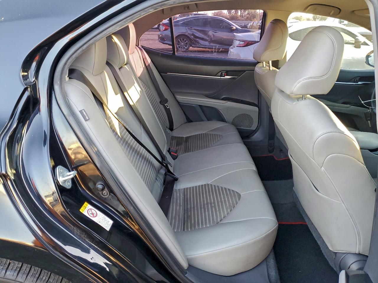 2018 TOYOTA CAMRY