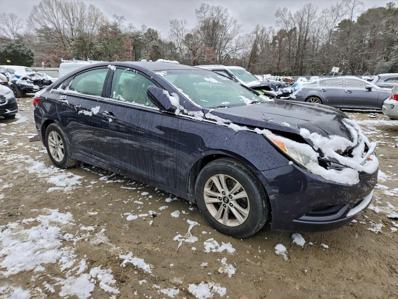 2011 HYUNDAI SONATA