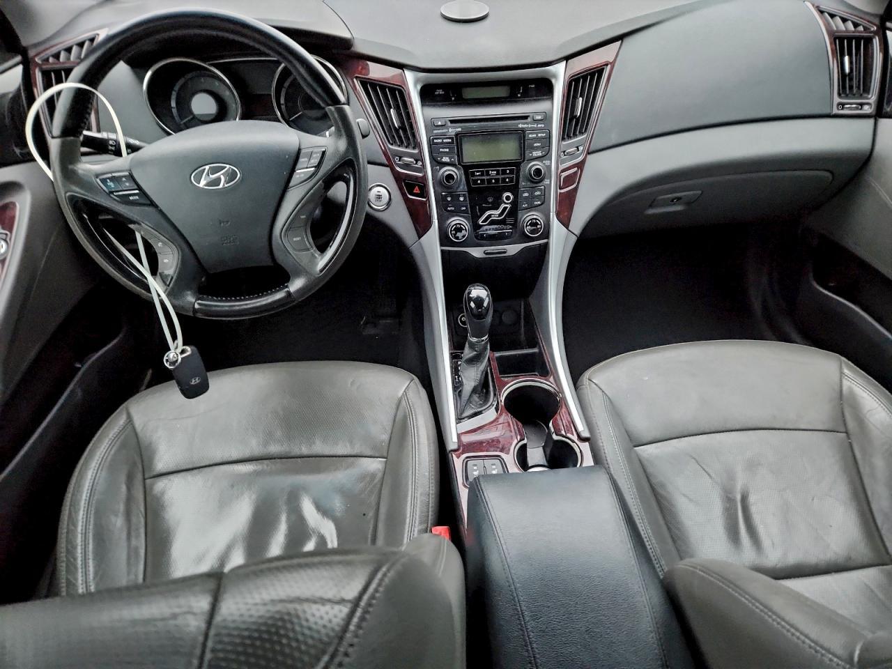 2012 HYUNDAI SONATA
