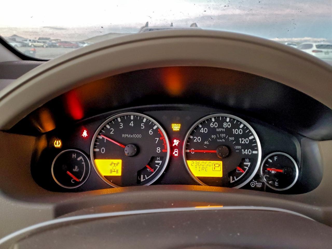 2011 NISSAN PATHFINDER