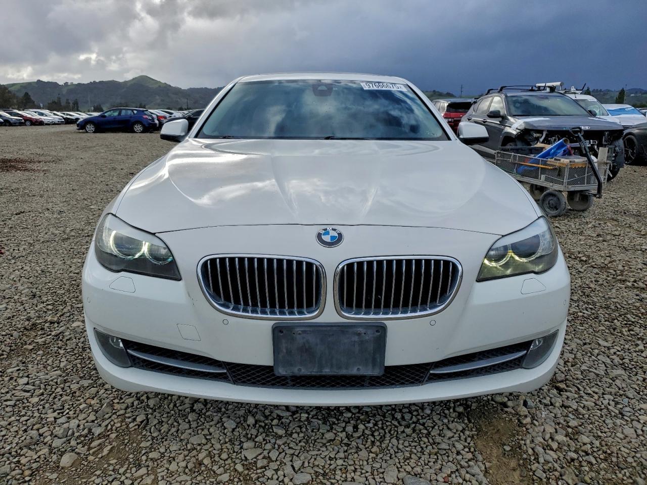 2013 BMW 5 series