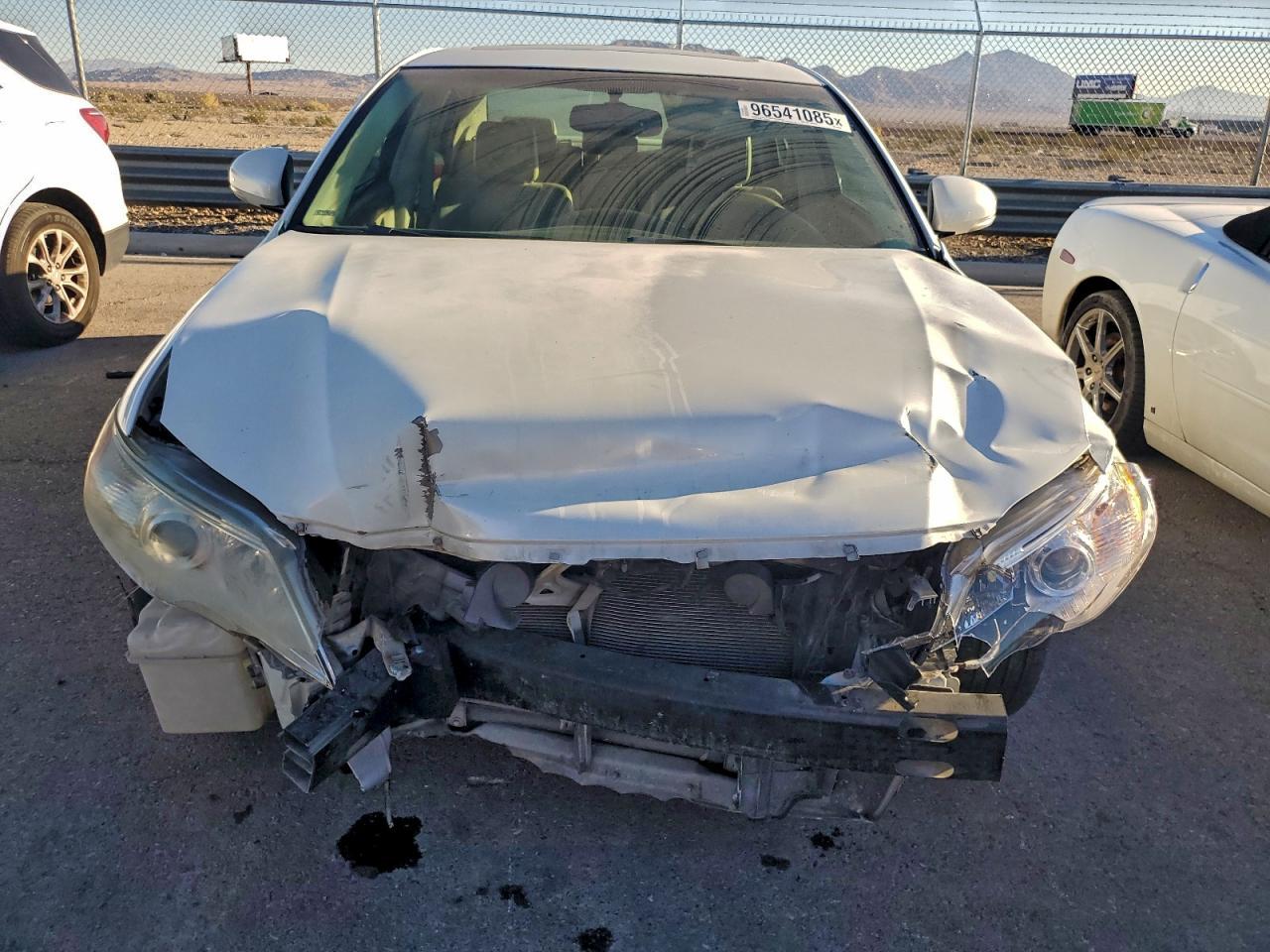 2012 TOYOTA Avalon