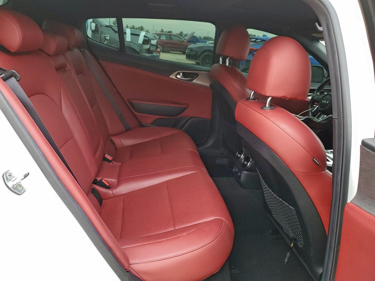 2022 KIA Stinger