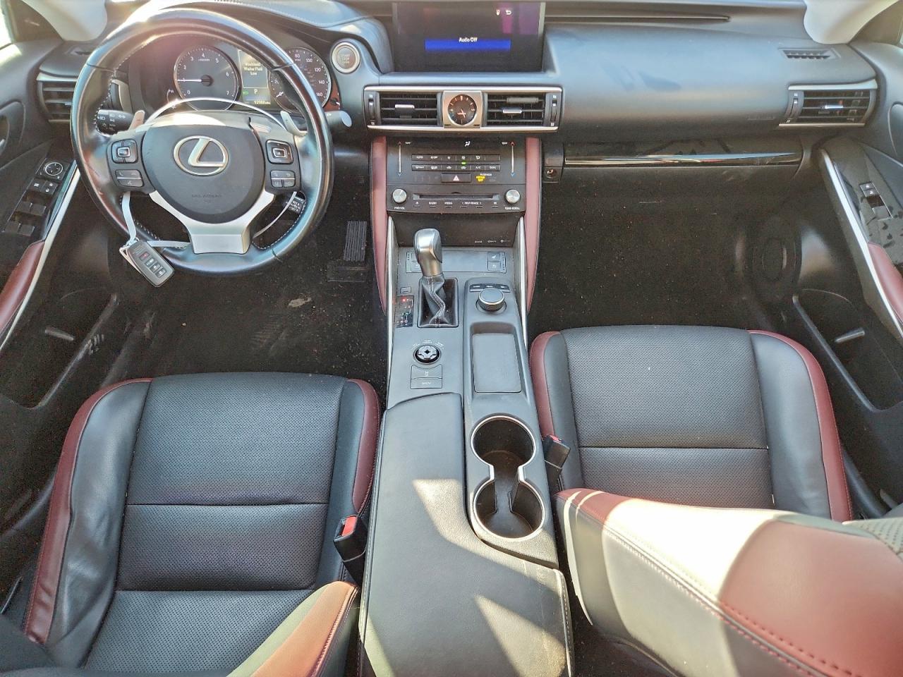 2017 LEXUS IS 200t