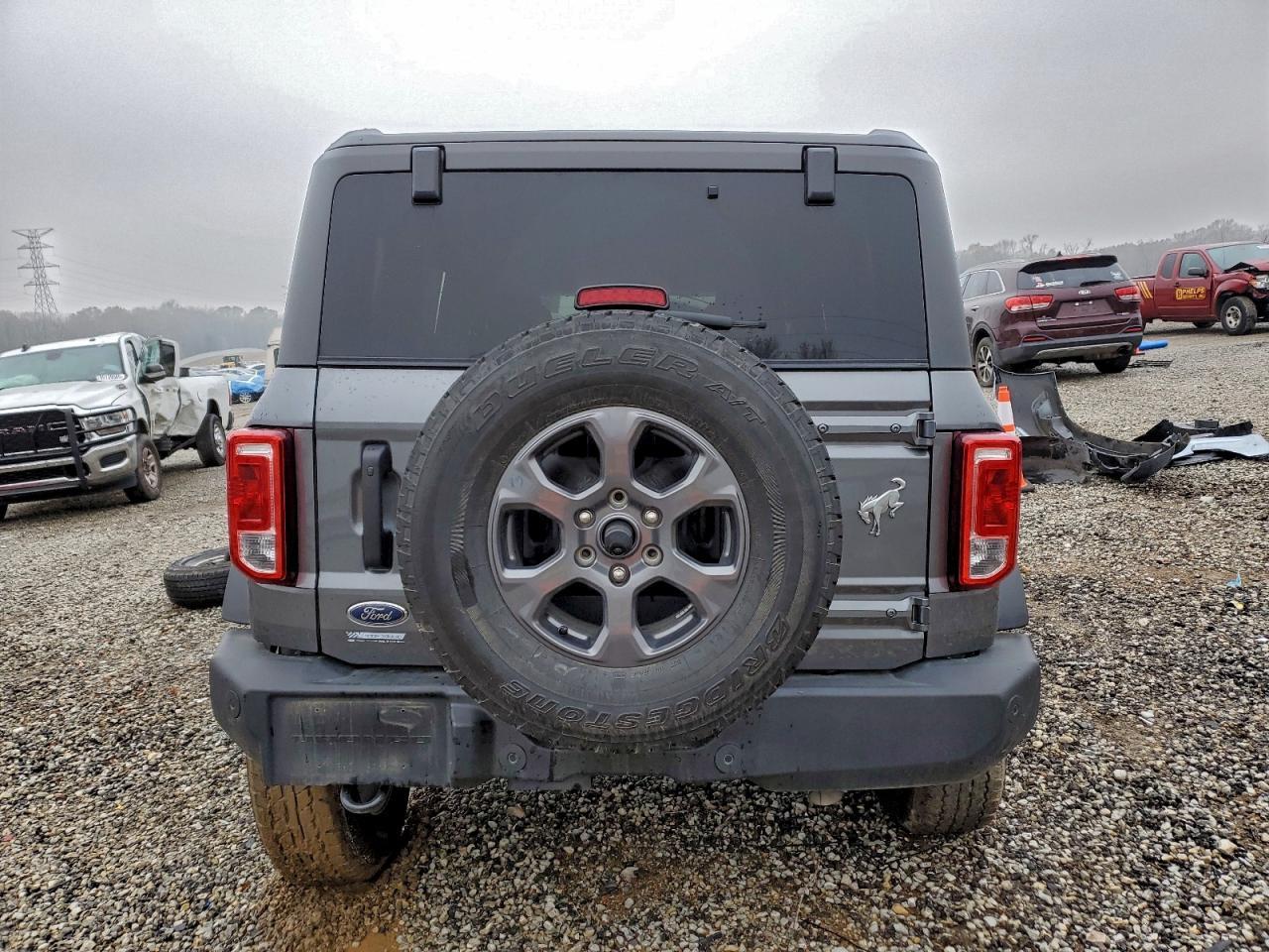 2024 FORD Bronco