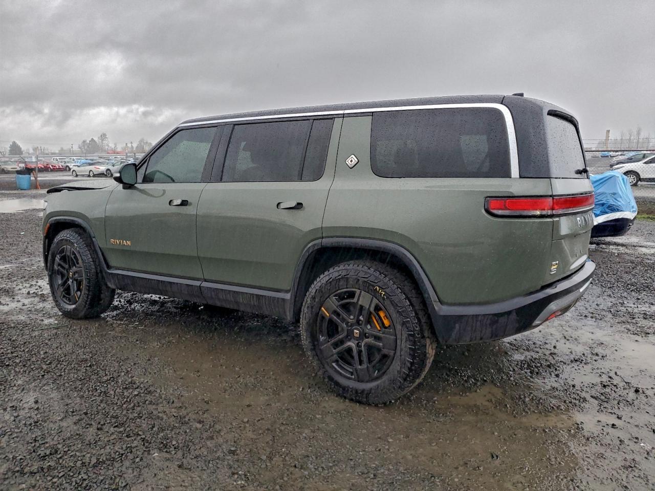 2024 RIVIAN R1s