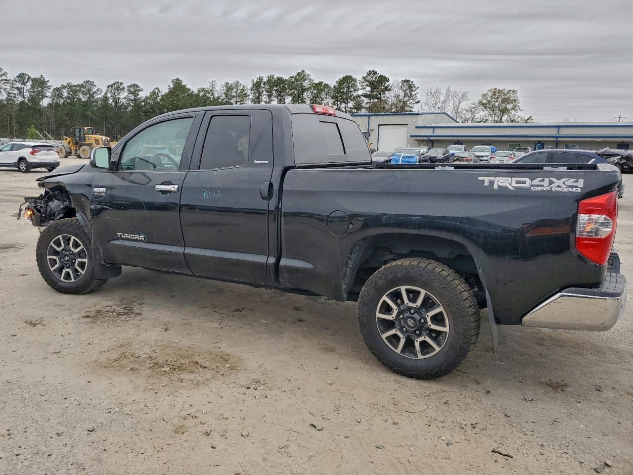 2014 TOYOTA TUNDRA