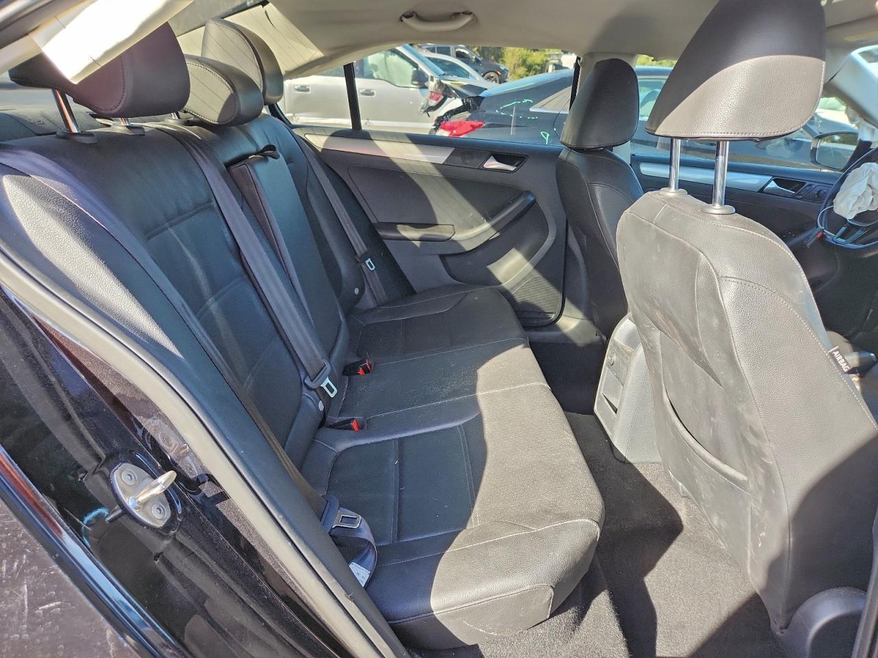 2017 VOLKSWAGEN JETTA