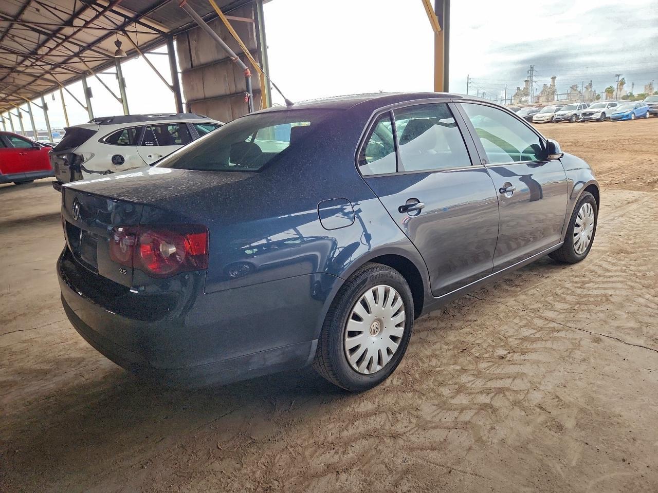 2010 VOLKSWAGEN JETTA