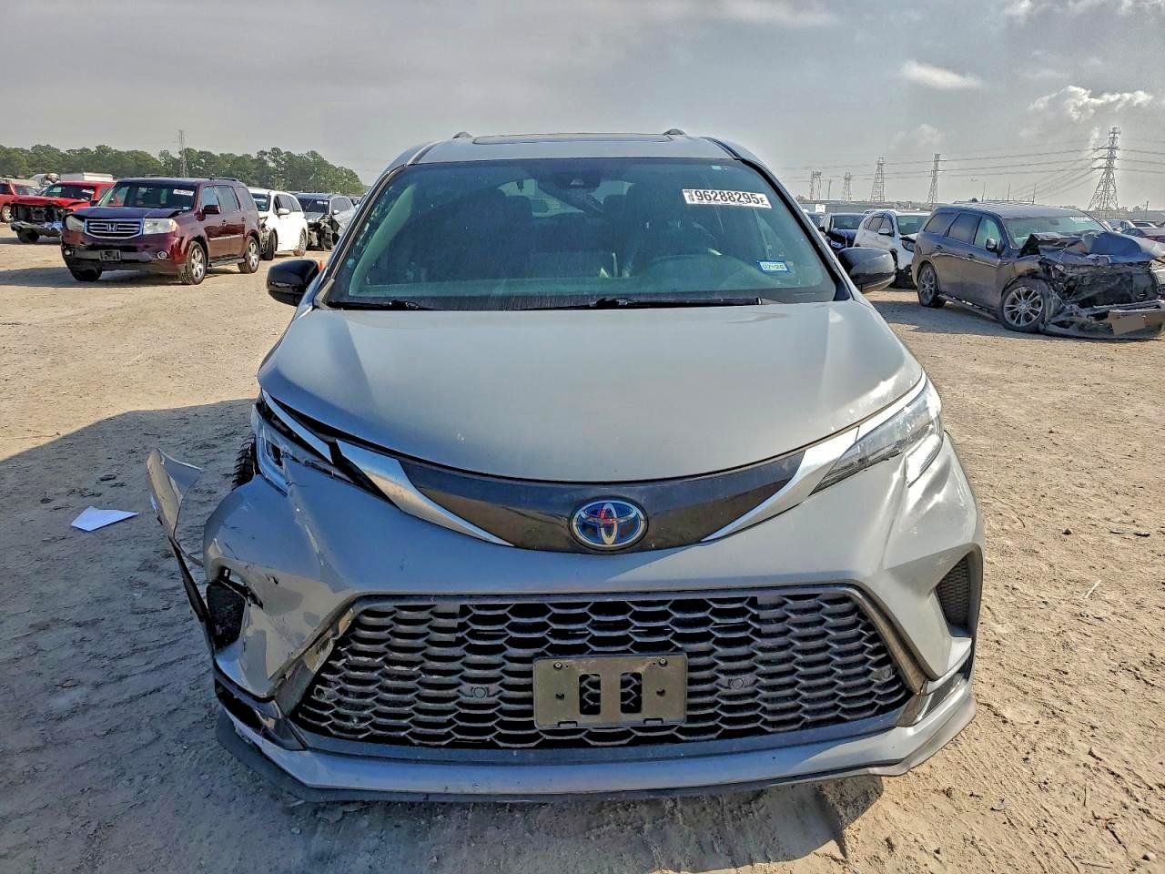 2023 TOYOTA SIENNA