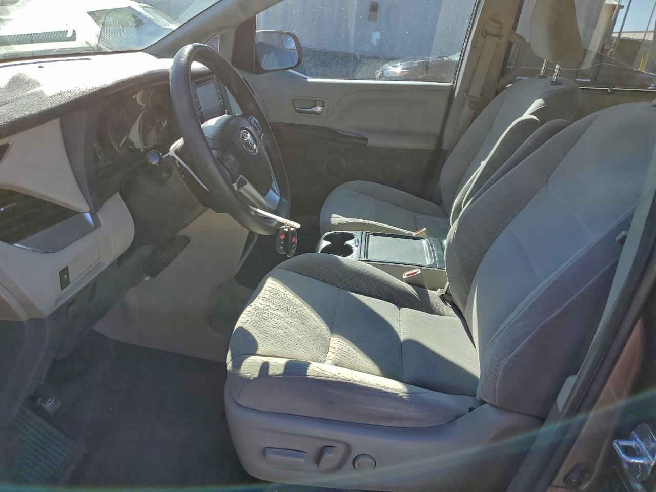 2018 TOYOTA SIENNA